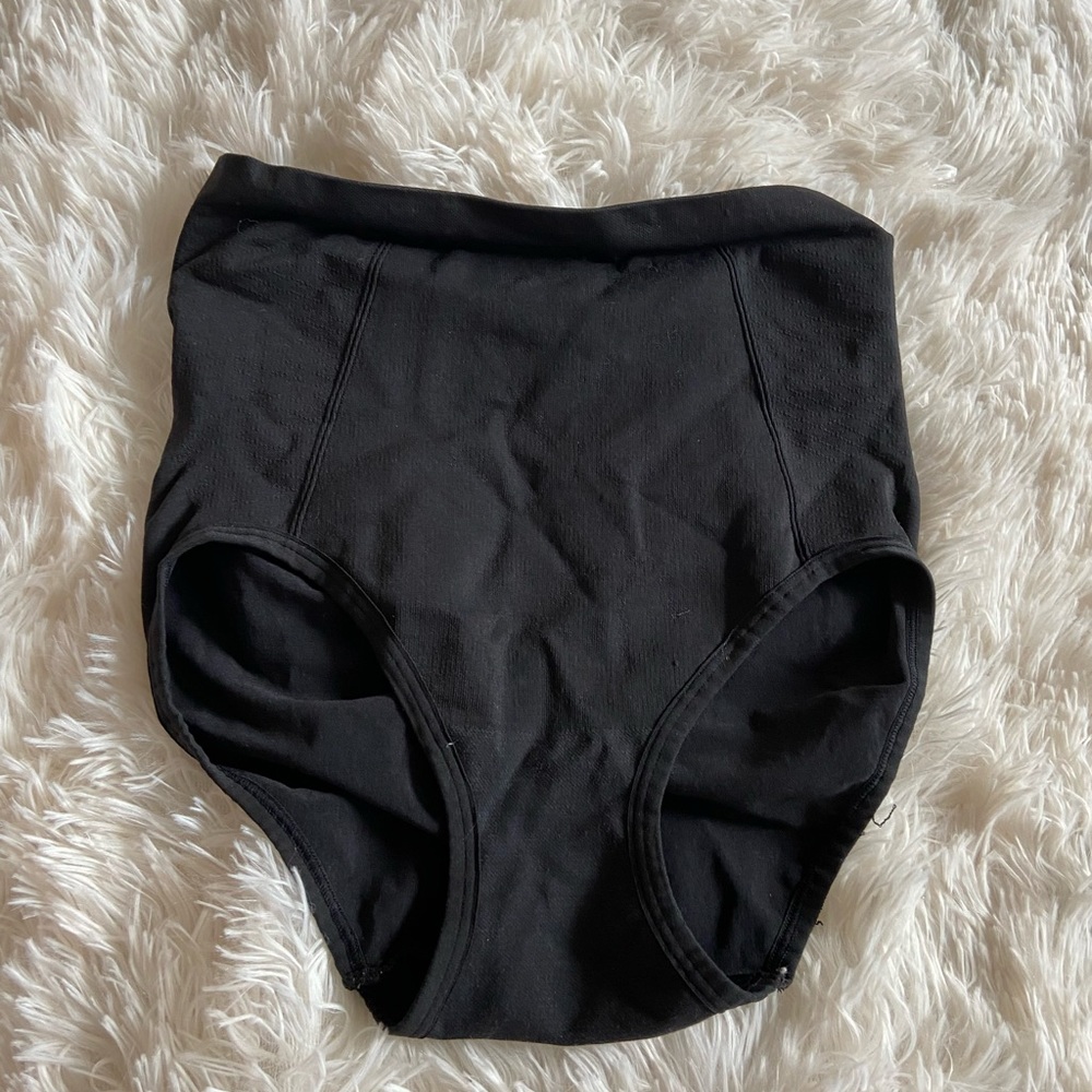 Black midi brief panty